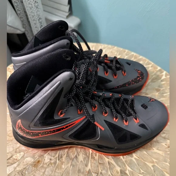 Nike LeBron 10 Lava Size 8.5 - Picture 3 of 13